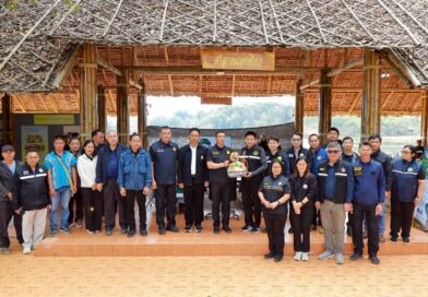 ประชุม พร้อมร่วมแลกเปลี่ยนความคิดเห็นและข้อเสนอแนะแนวทางด้านการพัฒนาอาชีพและการส่งเสริมภาคการเกษตร