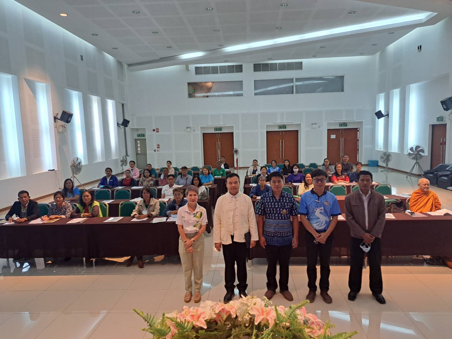 เป็นวิทยาบรรยายมาตรฐานการผลิตพืชอินทรีย์และการใช้ปัจจัยการผลิตพืชอินทรีย์ให้กับเกษตรกรจำนวน 50 ราย