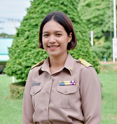 นางสาวรุ้งนภา โพธิ์โนนม่วง