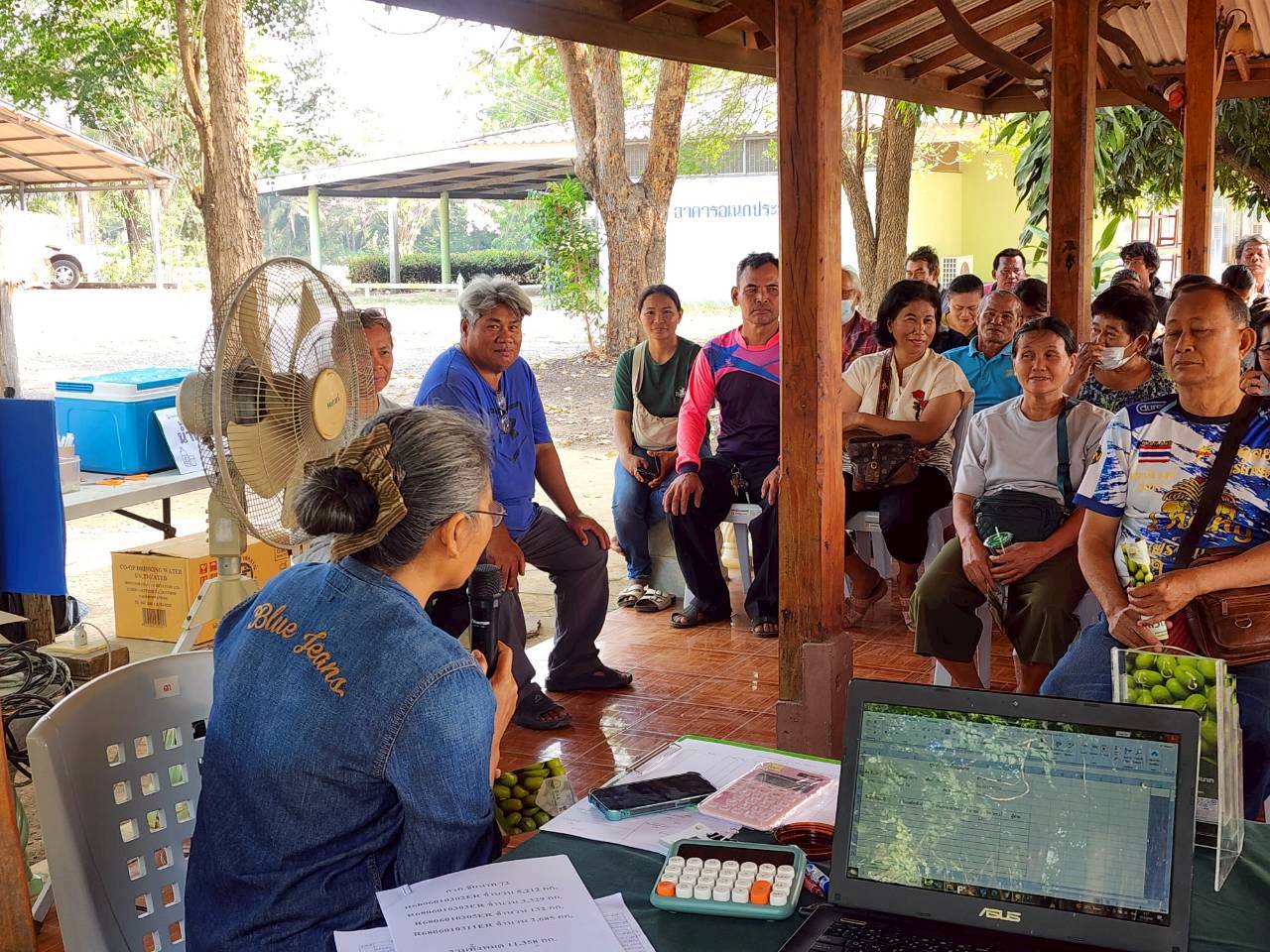 LINE_ALBUM_จำหน่ายเมล็ดพันธุ์_260317_47_0