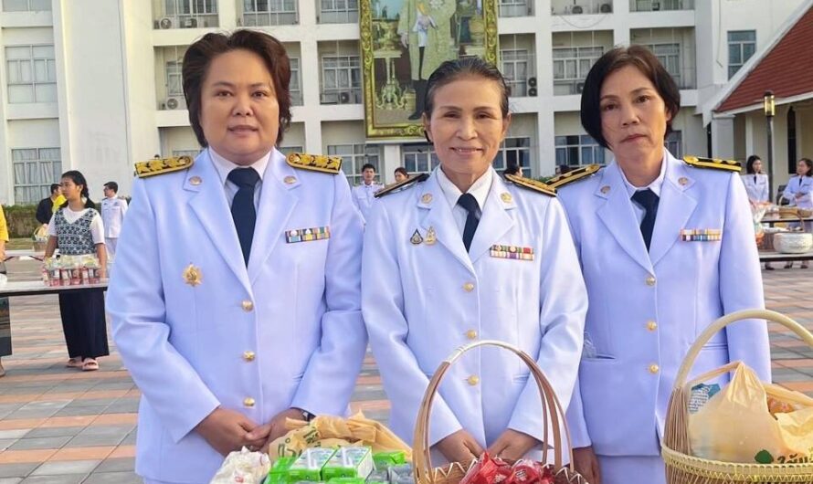วันที่ 5 ธันวาคม 2567ศูนย์วิจัยพืชไร่อุบลราชธานี ร่วมพิธีเจริญพระพุทธมนต์ ตักบาตร และวางพานพุ่มดอกไม้ถวายราชสักการะ เนื่องในวันคล้ายวันพระบรมราชสมภพพระบาทสมเด็จพระบรมชนกาธิเบศร