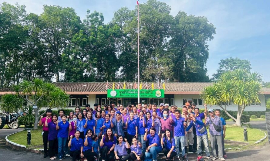 วันที่ 20 มิถุนายน 2568 ศูนย์วิจัยพืชไร่อุบลราชธานี พร้อมด้วย คณะเจ้าหน้าที่ศูนย์วิจัยพืชไร่อุบลราชธานี จัดกิจกรรมจิตอาสาบำเพ็ญสาธารณประโยชน์และบำเพ็ญสาธารณกุศล เฉลิมพระเกียรติสมเด็จพระนางเจ้าฯ พระบรมราชินี เนื่องในโอกาส “วันเฉลิมพระชนมพรรษา 3 มิถุนายน 2568”