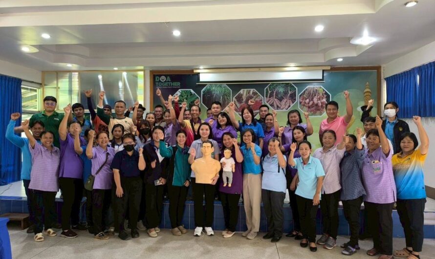 วันที่ 6 มิถุนายน 2568 ศูนย์วิจัยพืชไร่อุบลราชธานี จัดกิจกรรมเสริมสร้างความรู้ด้านสุขภาพ “การปฐมพยาบาลเบื้องต้น รู้หลักปฏิบัติ ลดอันตราย” เพื่อให้บุคลากรของศูนย์วิจัยพืชไร่อุบลราชธานี มีความรู้ และทักษะที่ถูกต้อง ตามแผนปฏิบัติการพัฒนาคุณภาพชีวิต/เสริมสร้างความผาสุก และความผูกพันของบุคลากรกรมวิชาการเกษตรประจำปี 2568