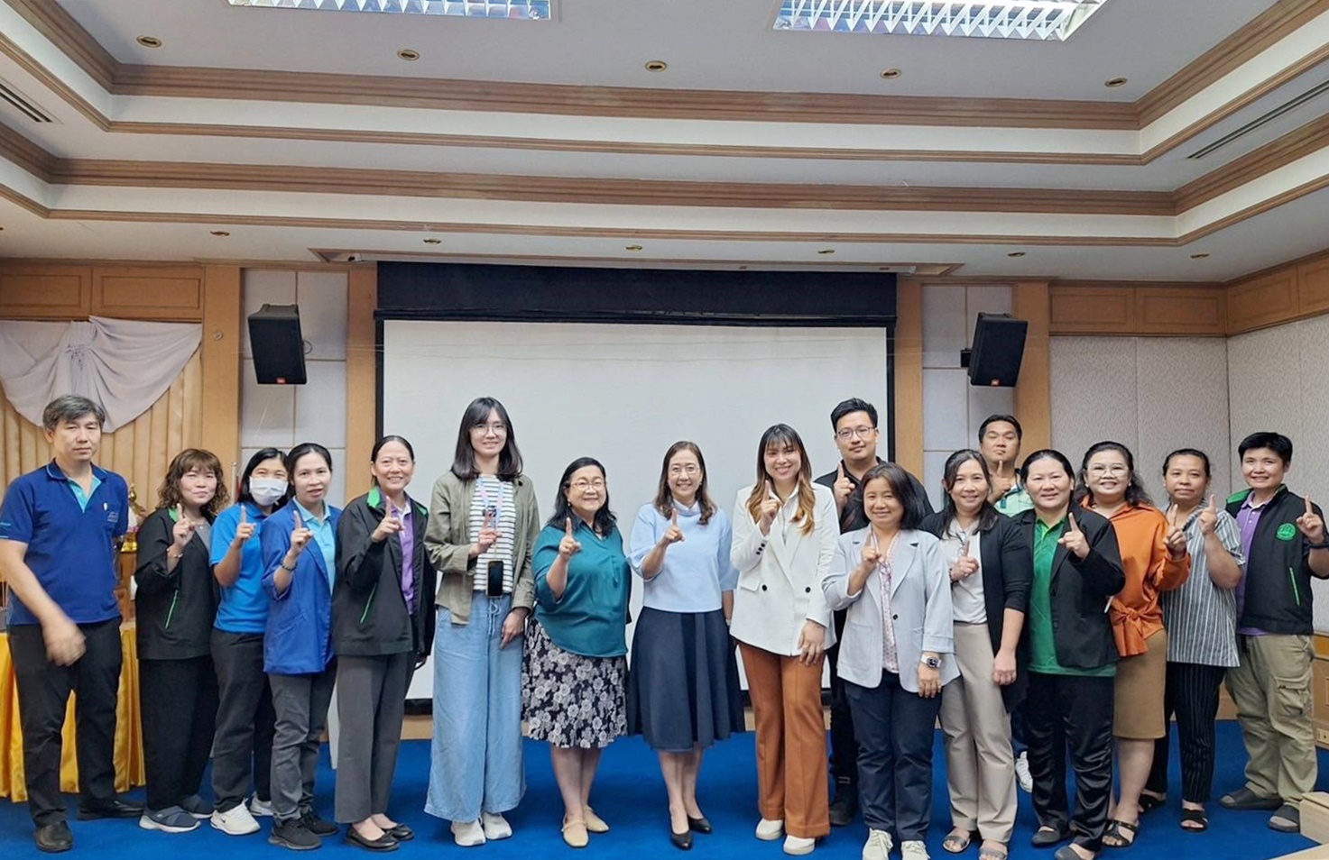 คณะนักวิจัยจากศูนย์พืชผักโลกสำนักงานใหญ่ประเทศไต้หวันและส่วนภูมิภาคประจำประเทศไทย และศูนย์วิจัยและพัฒนาพืชผักเขตร้อน มหาวิทยาลัยเกษตรศาสตร์ เข้าเยี่ยมชมธนาคารเชื้อพันธุ์พืชกรมวิชาการเกษตร