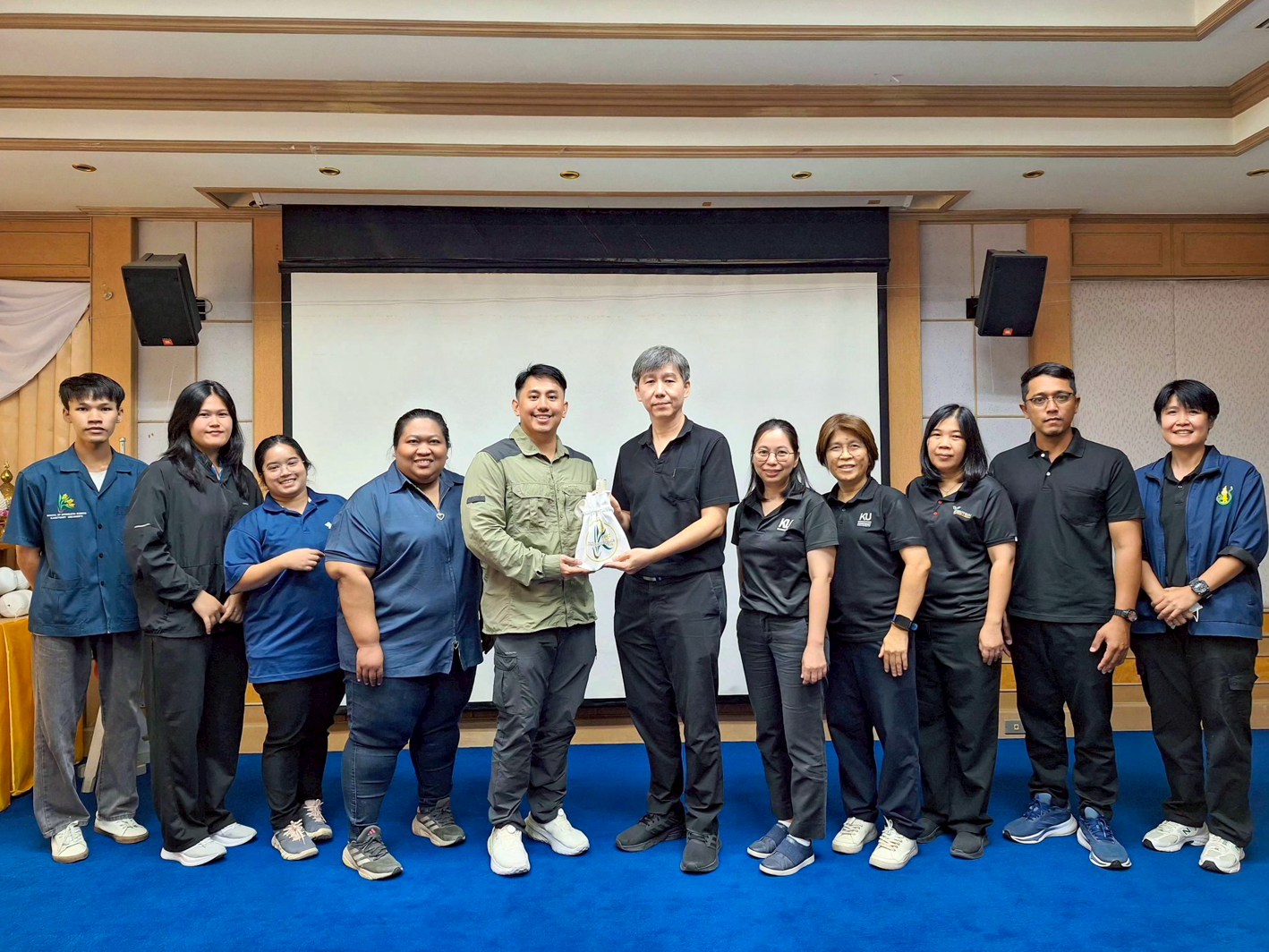 นักศึกษาจากวิทยาลัยบูรณาการศาสตร์ มหาวิทยาลัยเกษตรศาสตร์ ศึกษาดูงานธนาคารเชื้อพันธุ์พืช กรมวิชาการเกษตร