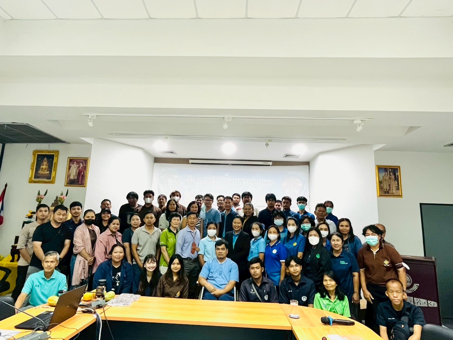 ศวส.ชุมพร ดำเนินการจัดฝึกอบรมภายใต้โครงการถ่ายทอดเทคโนโลยีการเพิ่มประสิทธิภาพการผลิตกาแฟและโกโก้คุณภาพ