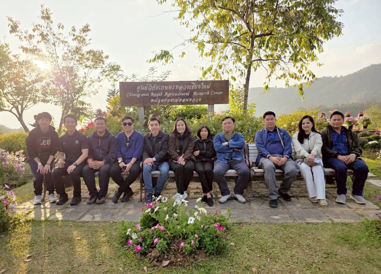 ศวส.ชุมพร ร่วมโครงการท่องเที่ยวเชิงอนุรักษ์ด้านการเกษตรคาร์บอนต่ำ แลดอกนางพญาเสือโคร่ง เปิดตัวโครงการ ต้นกล้ากาแฟ 10 ล้านต้น สร้างรายได้ชุมชนบนพื้นที่สูงอย่างยั่งยืน