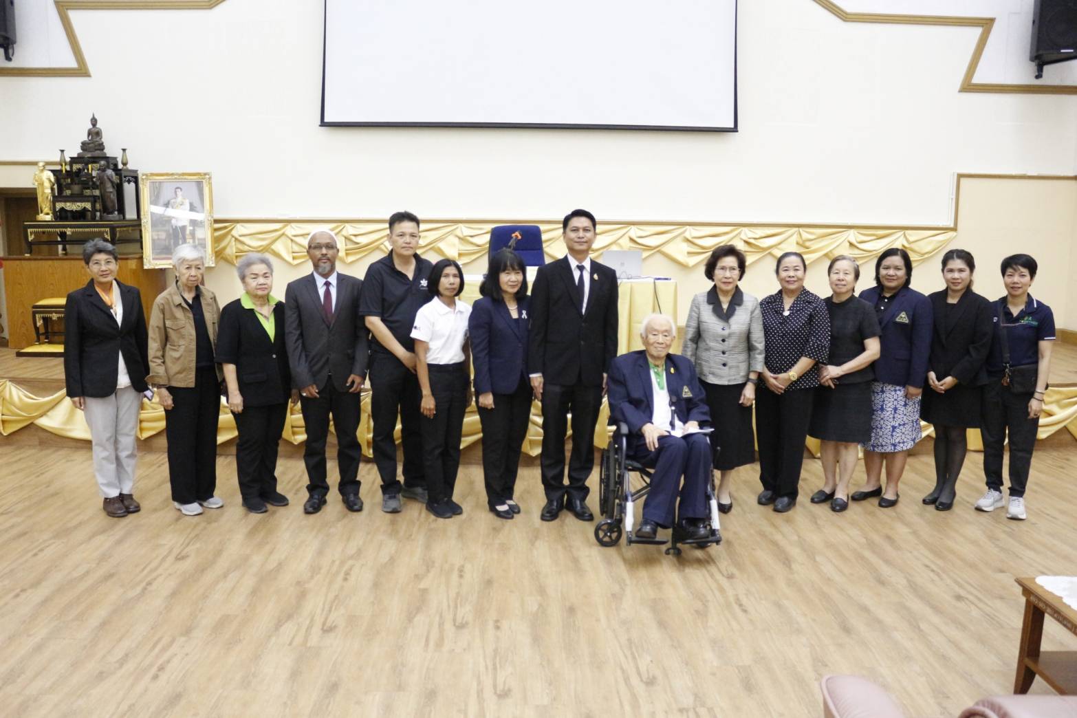 ศวส.ชุมพร เข้าร่วมการสัมมนาวิชาการ เรื่อง มะพร้าว กับสุขภาพและการปฏิวัติอ้วนลงพุง และการประชุมใหญ่สามัญประจำปี 2568