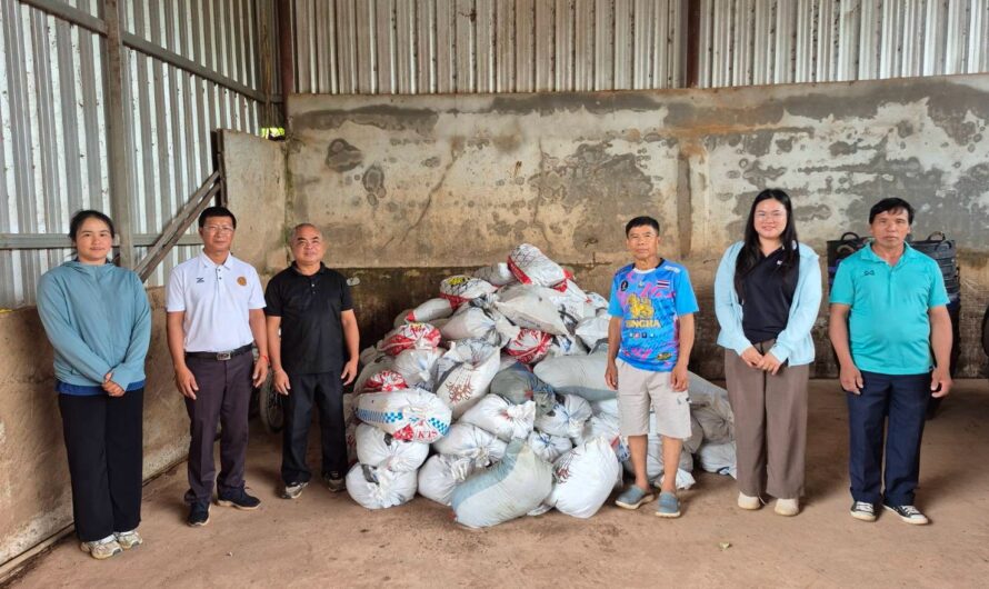 สนับสนุนปุ๋ยหมักเติมอากาศให้เกษตรกร แปลงต้นแบบในโครงการขับเคลื่อนผลงานวิจัยสู่การใช้ประโยชน์