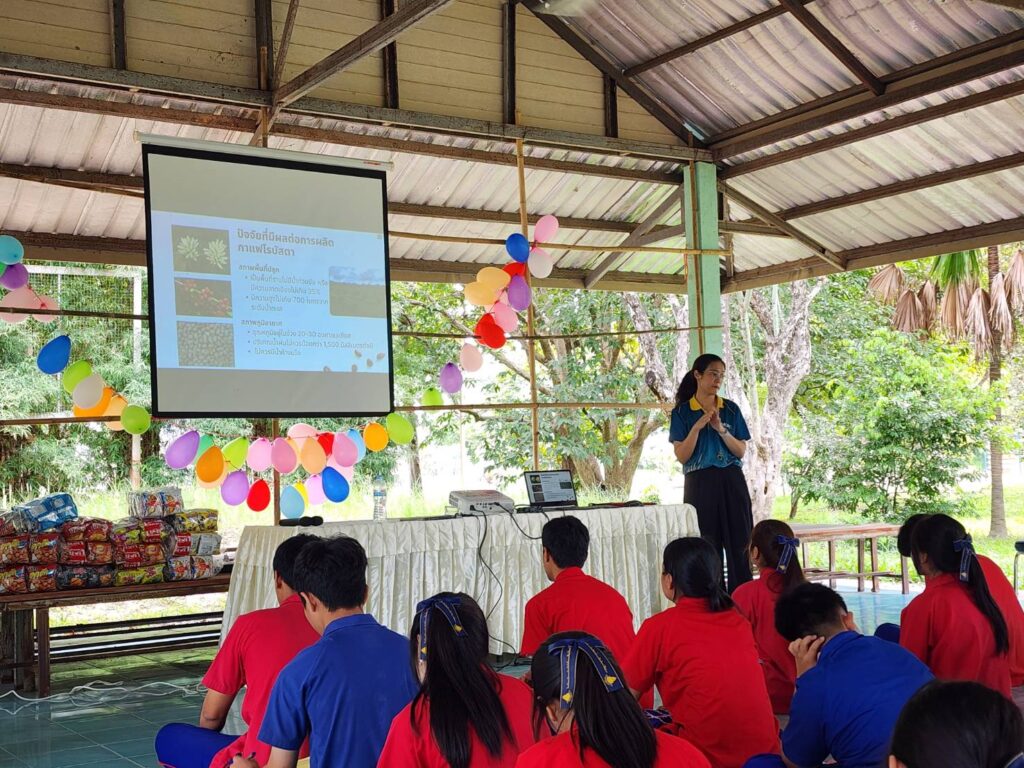ให้การต้อนรับคณะคุณครูและนักเรียนจากโรงเรียนเฉลิมพระเกียรติสมเด็จพระศรีนครินทร์ ศรีสะเกษ ในการจัดกิจกรรมปฐมนิเทศนักเรียนโครงการ MSP และ SMTE ปีการศึกษา 2568