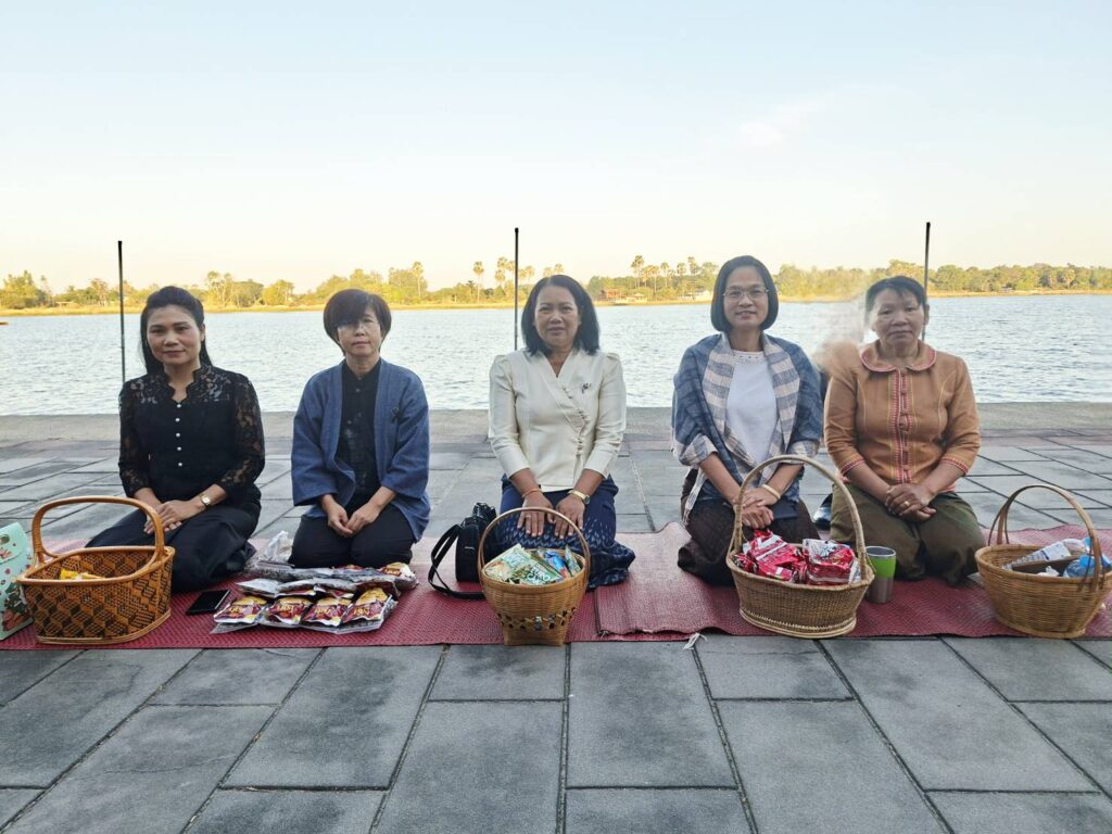 ร่วมกิจกรรมโครงการศรีสะเกษพร้อมใจ นุ่งผ้าไทยใส่บาตร ทำความดีวิถีพอเพียง ประจำปี 2569