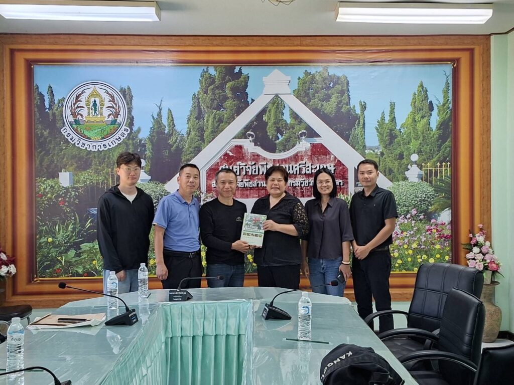 ให้การต้อนรับคณะผู้บริหารและนักวิจัยจาก Tropical Crops Genetic Resources Institute (TCGRI), Chinese Acadamy of Tropical Agricultural Sciences (CATAS) เมืองไห่โค่ว มนฑลไห่หนาน สาธารณรัฐประชาชนจีน