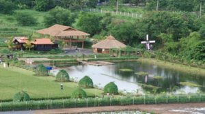 ศูนย์เรียนรู้การผลิตพืชตามแนวพระราชดำริเกษตรทฤษฎีใหม่