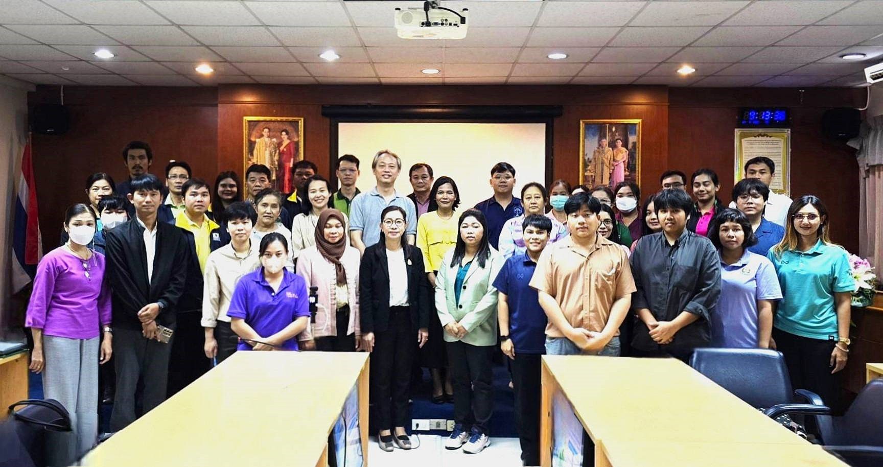 สถาบันวิจัยพืชสวน จัดอบรมถ่ายทอดเทคโนโลยีการผลิตพืชผักมูลค่าสูงในระบบ Plant Factory ยกระดับเกษตรกรรมสู่ความยั่งยืน