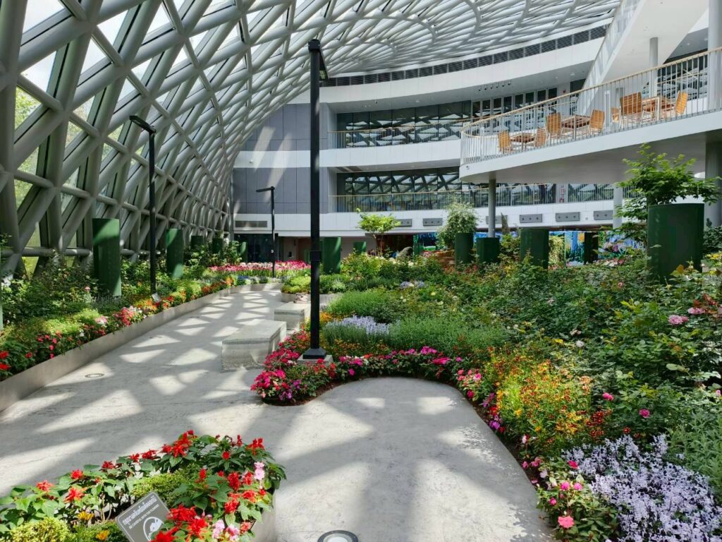 สถาบันวิจัยพืชสวนศึกษาดูงาน ณ อาคารนิทรรศการพรรณพฤกษา