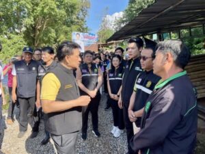 รัฐมนตรีช่วยว่าการกระทรวงเกษตรและสหกรณ์ ลงพื้นที่ตรวจราชการเพื่อรับฟังปัญหา และมอบนโยบายแนวทางการขับเคลื่อนงานด้านการเกษตรและสหกรณ์จังหวัดเชียงใหม่