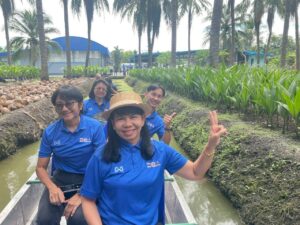 ติดตามงานในพื้นที่รับผิดชอบของ ศูนย์วิจัยและพัฒนาการเกษตรราชบุรี (มะพร้าวน้ำหอม)