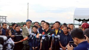 ร่วมให้การต้อนรับนายกรัฐมนตรีและรัฐมนตรีว่าการกระทรวงมหาดไทย (นายอนุทิน ชาญวีรกูล) ในการประชุมติดตามสถานการณ์น้ำและแผนบรรเทาอุทกภัยลุ่มน้ำเจ้าพระยา