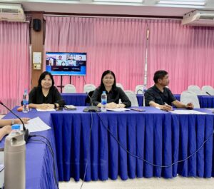 ร่วมประชุมติดตามผลการดำเนินงานแผนงานวิจัยและพัฒนาเทคโนโลยี พืชอัตลักษณ์พื้นถิ่นและพัฒนาผลิตภัณฑ์พืชอัตลักษณ์ภาคกลางและภาคตะวันออก