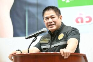 ร่วมให้การต้อนรับรองนายกรัฐมนตรี และรัฐมนตรีว่าการกระทรวงเกษตรและสหกรณ์ (ร้อยเอก ธรรมนัส พรหมเผ่า) ในการลงพื้นที่ตรวจราชการจังหวัดปทุมธานี