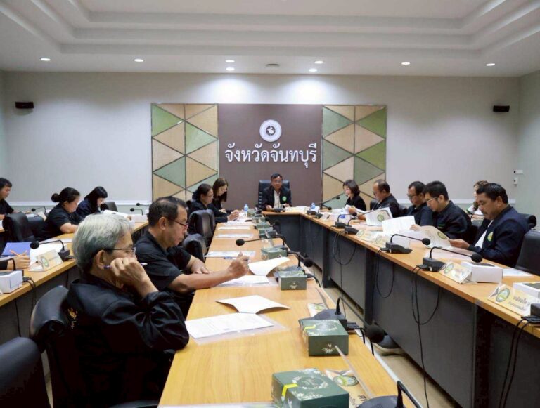 LINE_ALBUM_28 กถท (17.6.69) ประชุมคณะกรรมการฯ ศพก.แปลงใหญ่_260618_3