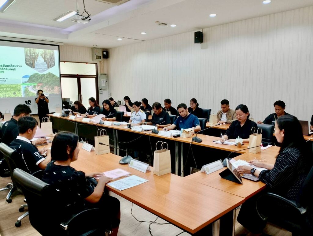 LINE_ALBUM_38 กปน (31.3.69) ประชุมฯขับเคลื่อนด้านการเกษตร_260403_3