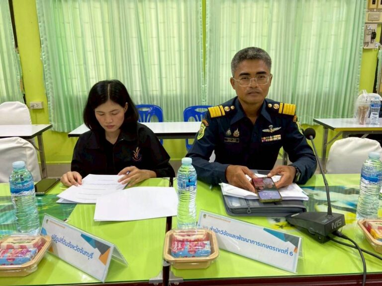 LINE_ALBUM_44. กคบ.(25.6.69) ประชุมอาสาสมัครเกษตร_260626_3