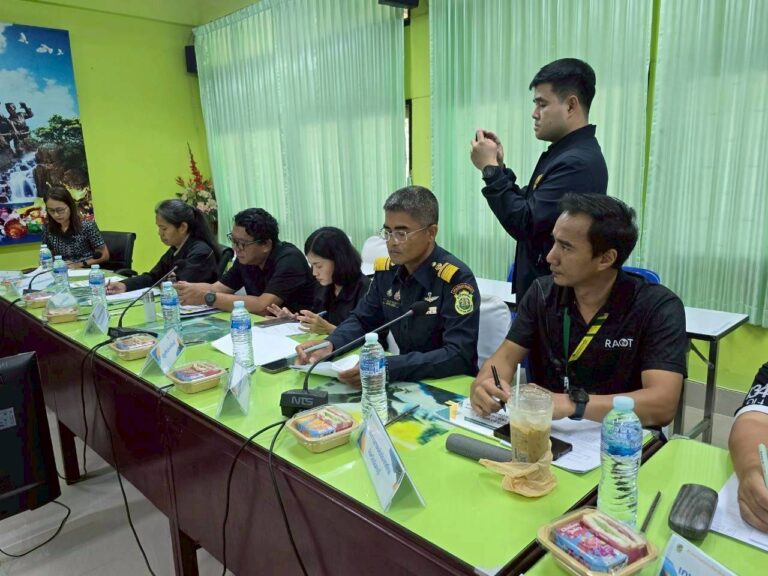 LINE_ALBUM_44. กคบ.(25.6.69) ประชุมอาสาสมัครเกษตร_260626_6