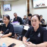 LINE_ALBUM_5 กถท (7.7.69) ประชุมคณะกรรมการแก้ไขปัญหาเกษตรกรฯ_260709_2