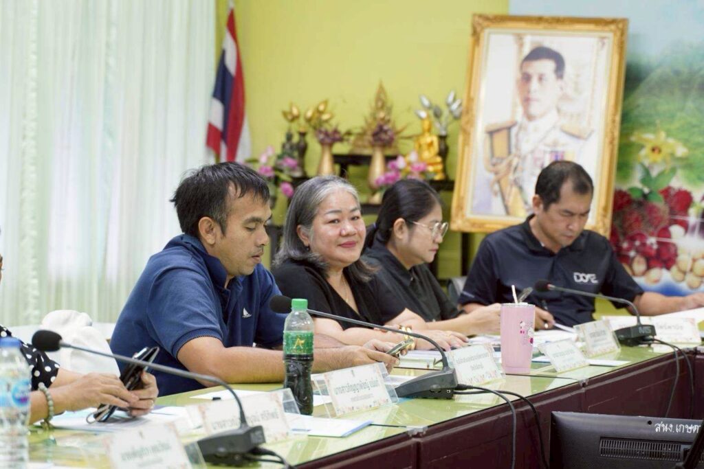 LINE_ALBUM_54 กถท (30.6.69) ประชุมเกษตรอำเภอ ครั้งที่ 6-69_260701_1