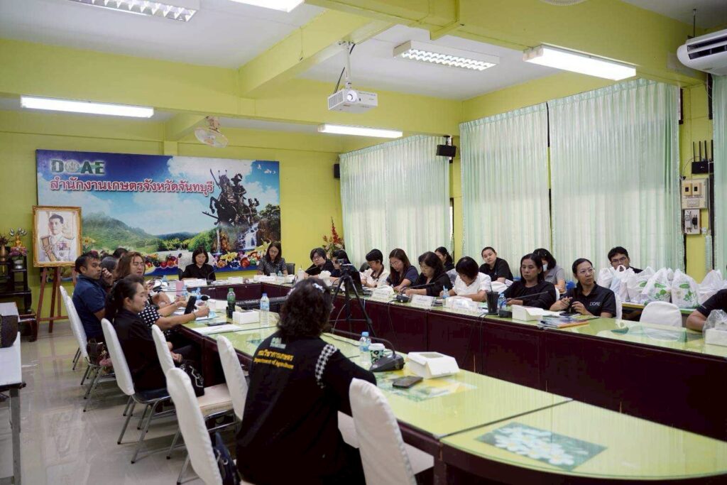 LINE_ALBUM_54 กถท (30.6.69) ประชุมเกษตรอำเภอ ครั้งที่ 6-69_260701_2