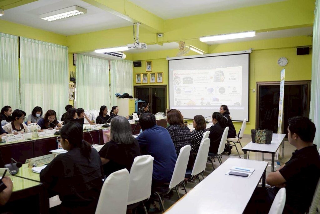 LINE_ALBUM_54 กถท (30.6.69) ประชุมเกษตรอำเภอ ครั้งที่ 6-69_260701_5