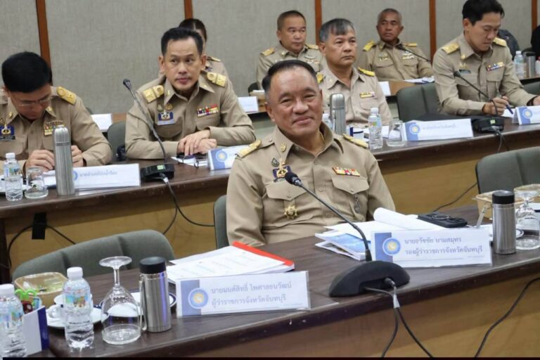 LINE_ALBUM_ฉ.15 กคบ.(22.7.69) ประชุม ศบค.ชด._260723_8