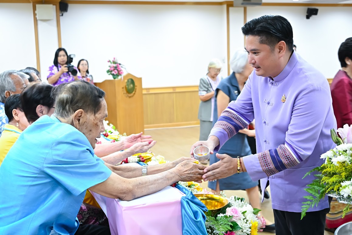 เข้าร่วมพิธีเนื่องในเทศกาลสงกรานต์ ประจำปี 2568
