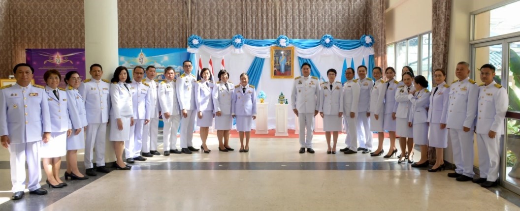 พิธีถวายภัตตาหารเช้า และทำบุญตักบาตรพระสงฆ์จำนวน 9 รูป เพื่อถวายเป็นพระราชกุศล พร้อมถวายพระพรชัยมงคลสมเด็จพระนางเจ้าสิริกิติ์ พระบรมราชินีนาถ พระบรมราชชนนีพันปีหลวง เนื่องในโอกาสวันเฉลิมพระชนมพรรษา 12 สิงหาคม 2568
